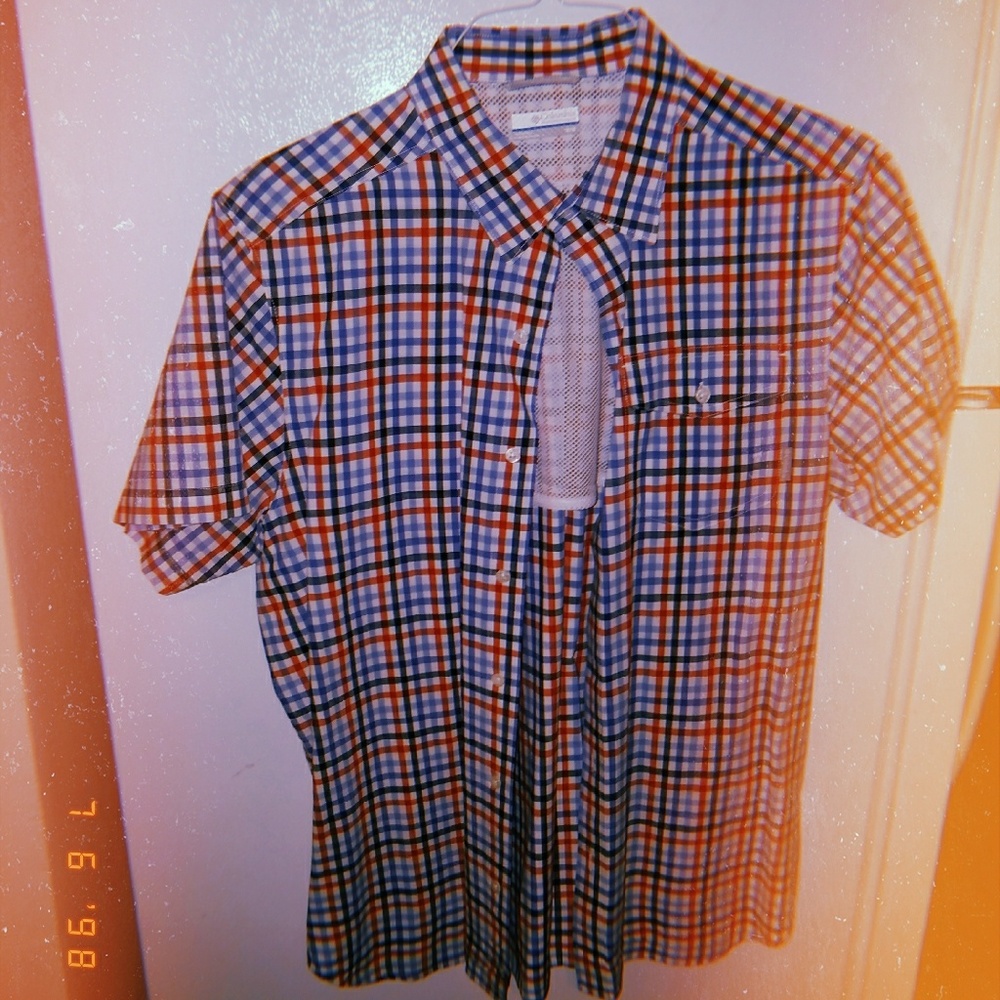 Columbia Short Sleeve Button Up